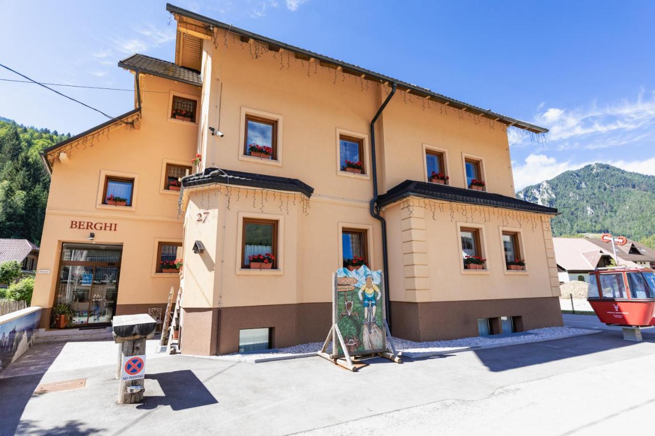 Berghi Hotel&Apartments Kranjska Gora Exterior foto